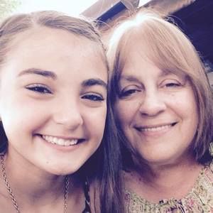 Meet your Posher, Debbie